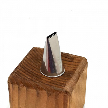 Кондитерская насадка лента с зубчиками №47 Tulip™ (Ribbon Basketweave)