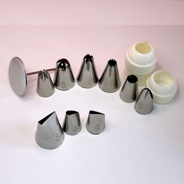 Наборы кондитерских насадок и инструментов 12 шт для Зефира и зефирных цветов Наборы кондитерских насадок и инструментов 12 шт для Зефира и зефирных цветов